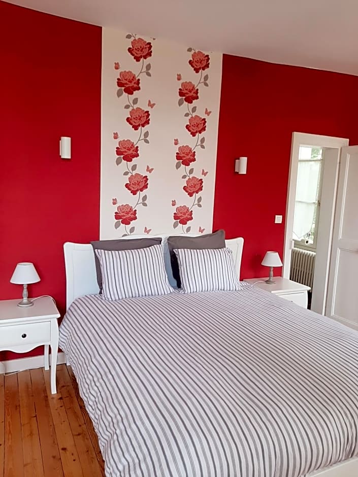 AU MANOIR DE LA BARRE