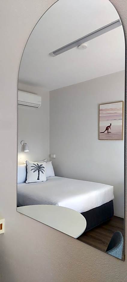 Billabong Motel