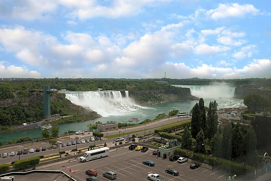 The Brock Niagara Falls Fallsview, Tapestry by Hilton