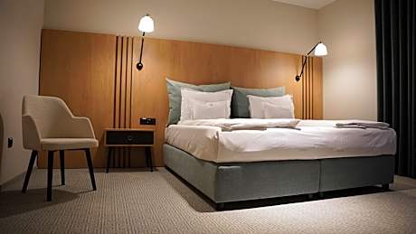 Apartment with Shower