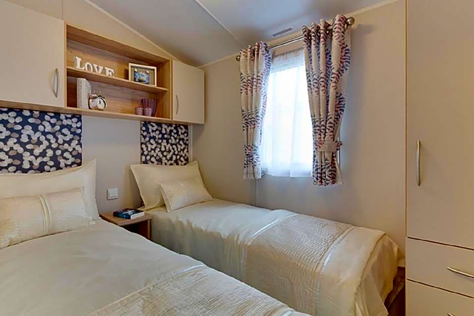 The Lakes Rookley Holiday Park