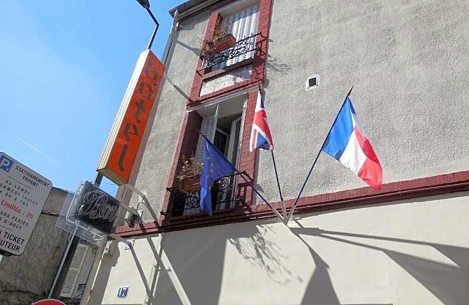 Hotel le Petit Chateau (ex hotel des amis)