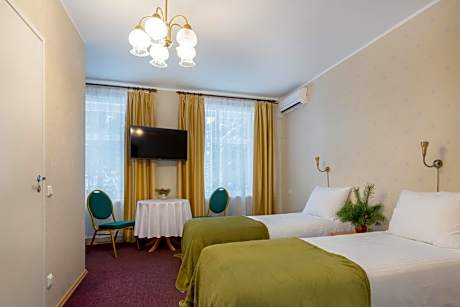 Standard Double or Twin Room with Garden View