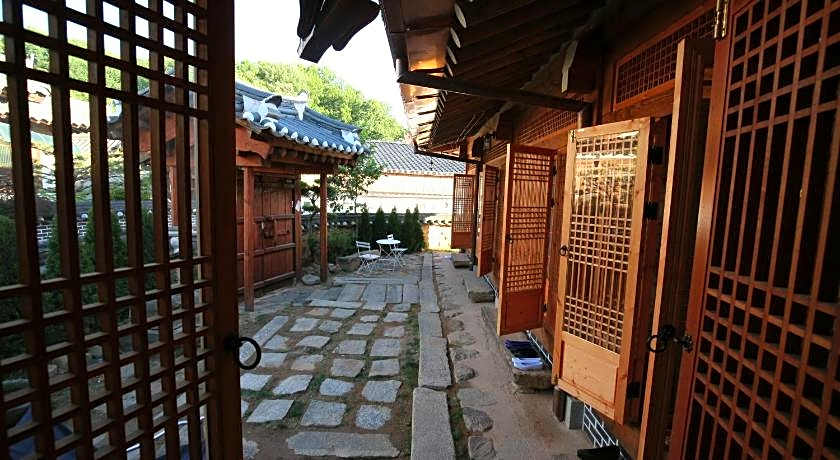 Gaeunchae Hanok Guesthouse Jeonju 2 (Korea Quality)