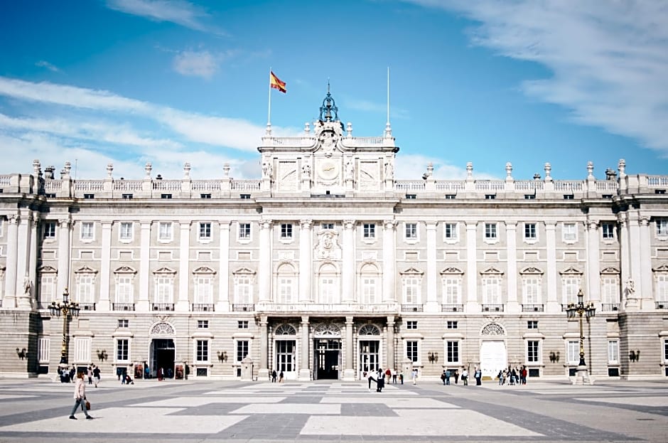 The Pavilions Madrid Hotel