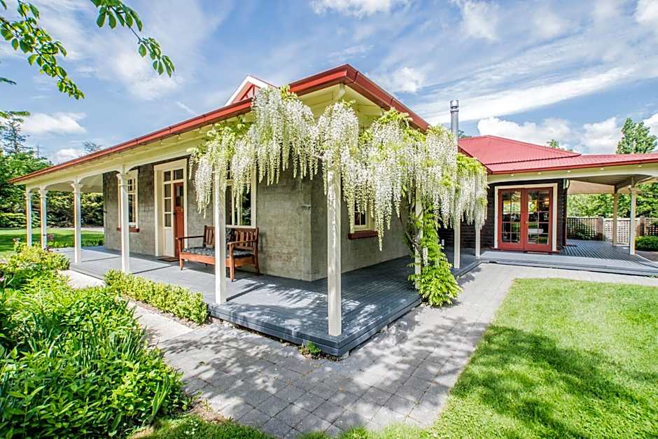 Hartley Homestead Boutique Bed & Breakfast