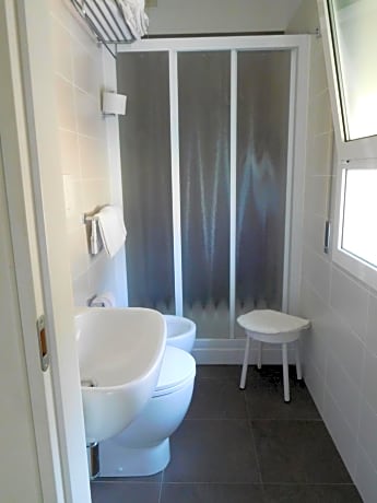 Economy Quadruple Room