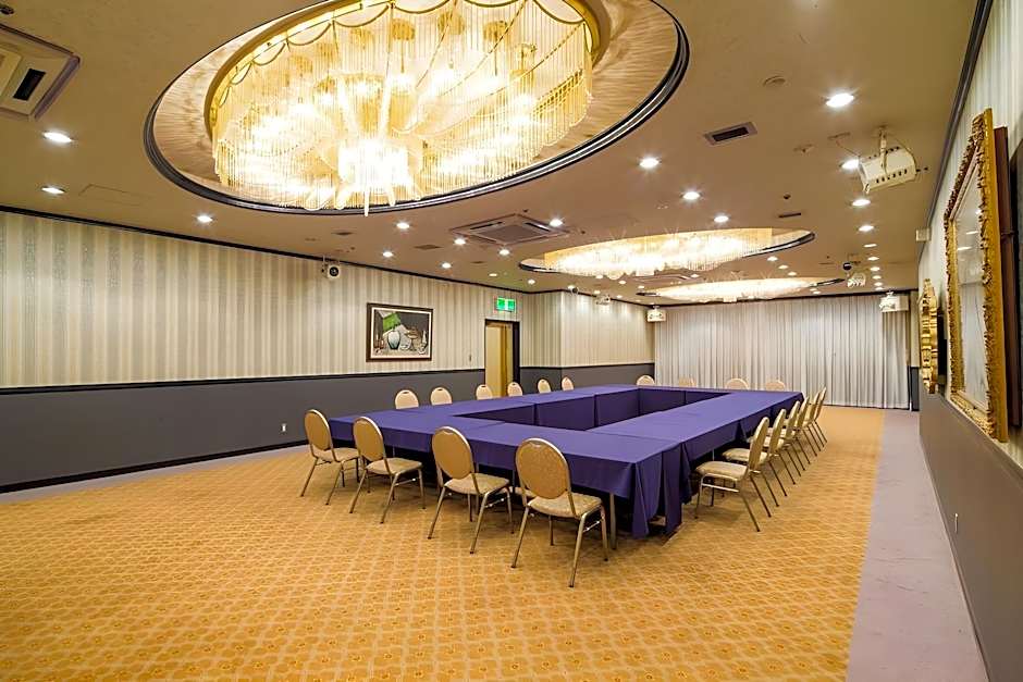 New Osaka Hotel