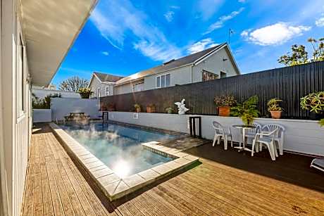 Kowhai & Colonial Motel