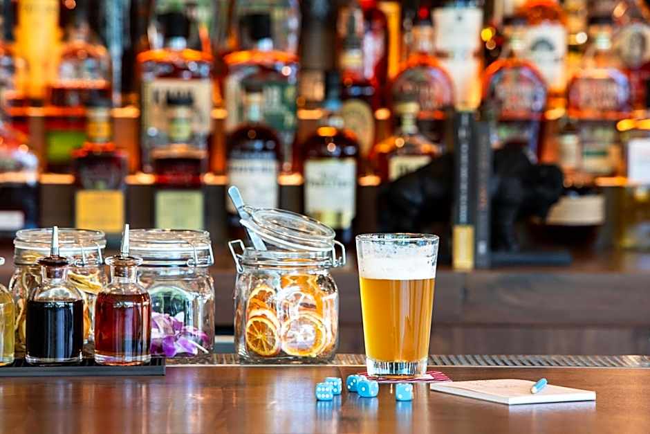 Moxy Boulder University