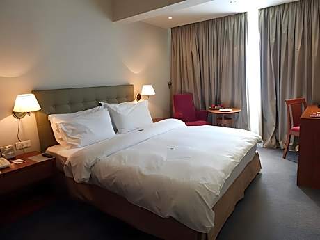 Standard King or Twin Bed - Double Use