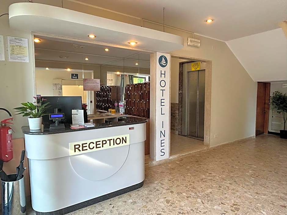 Hotel Ines