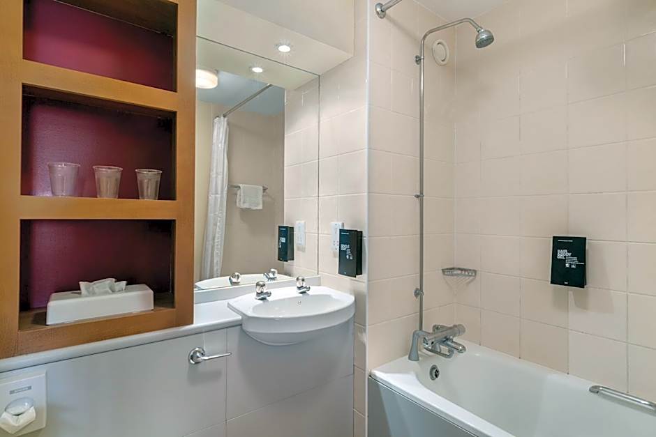 Days Inn Winchester M3