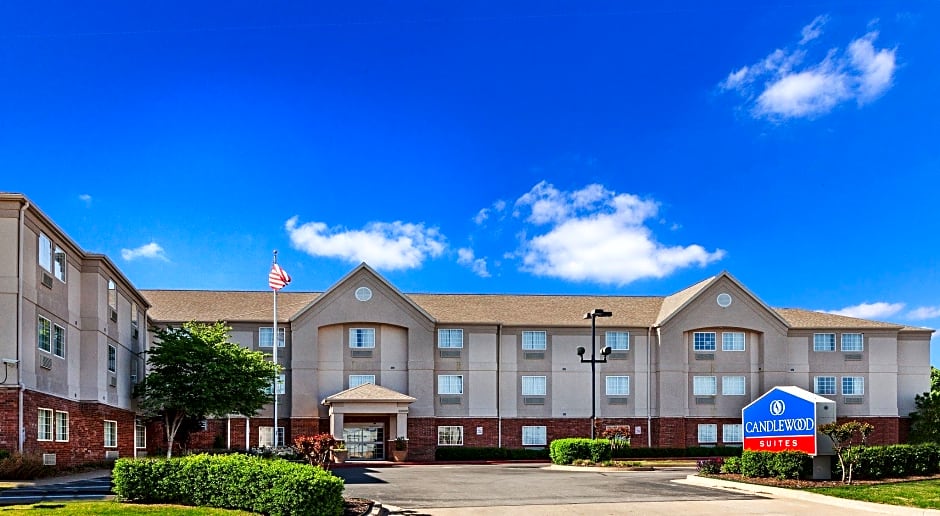 Candlewood Suites Tulsa