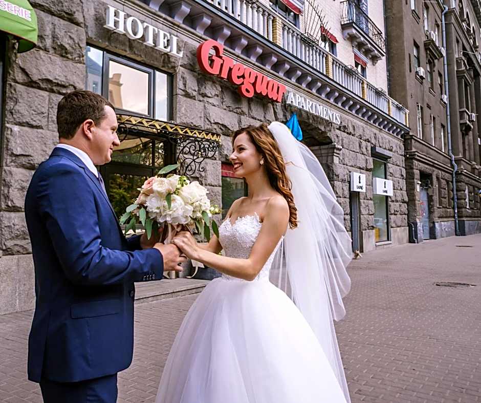 Greguar Hotel by UHM