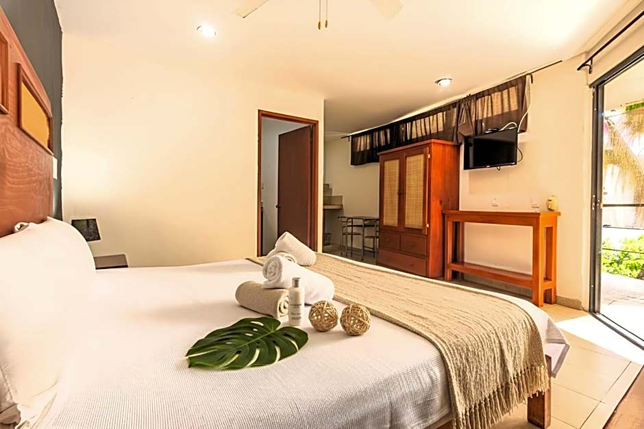 Hotel B&B by Playa del Karma