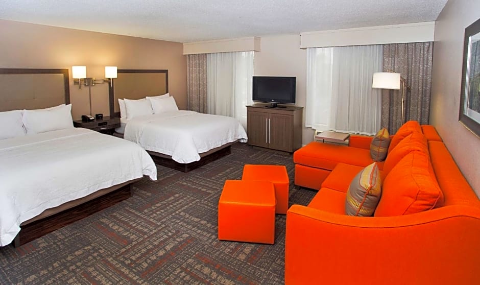 Hampton Inn By Hilton & Suites Valdosta/Conference Center