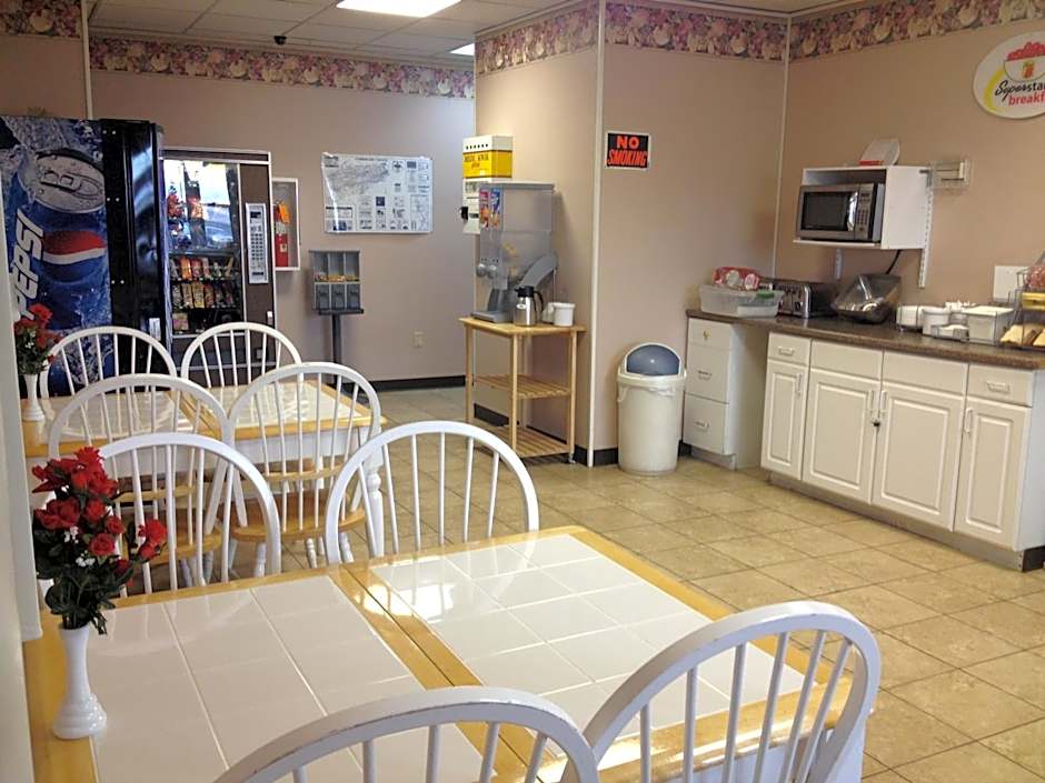 Super 8 by Wyndham Carlisle North