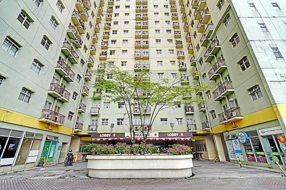 OYO Life 92984 The Suites Metro Apartement By Echie Property