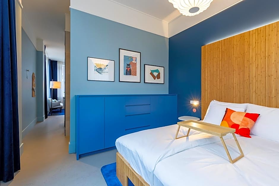 Vie Via - Your Hotel