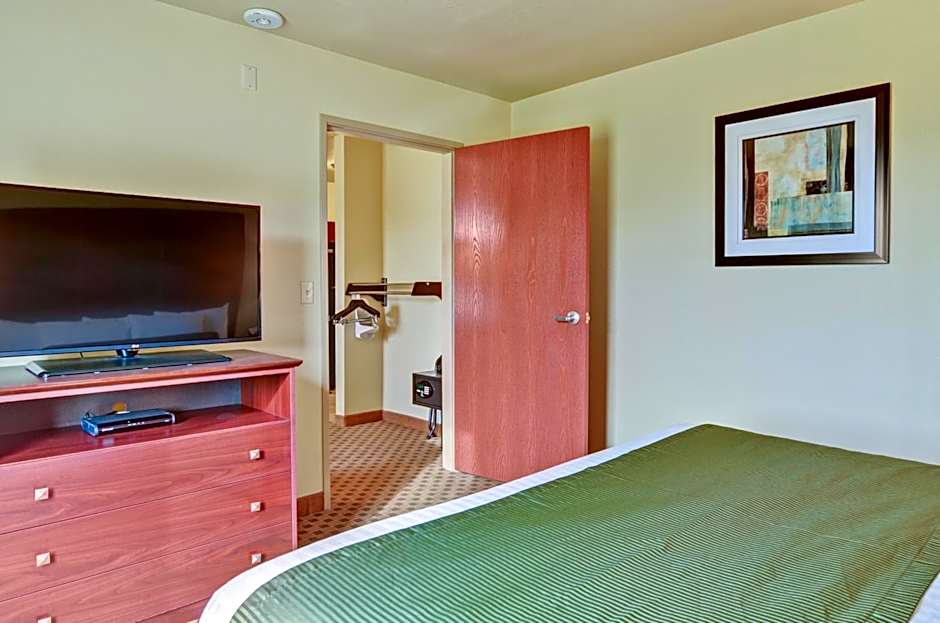Cobblestone Inn & Suites - Rugby