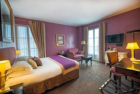Deluxe Queen Room