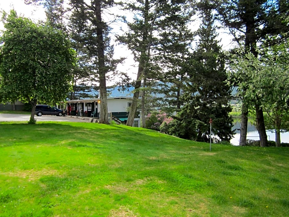 Lakeside Motel