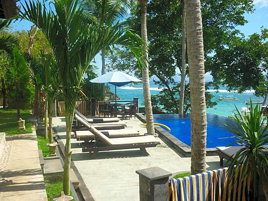 Song Lambung Beach Huts