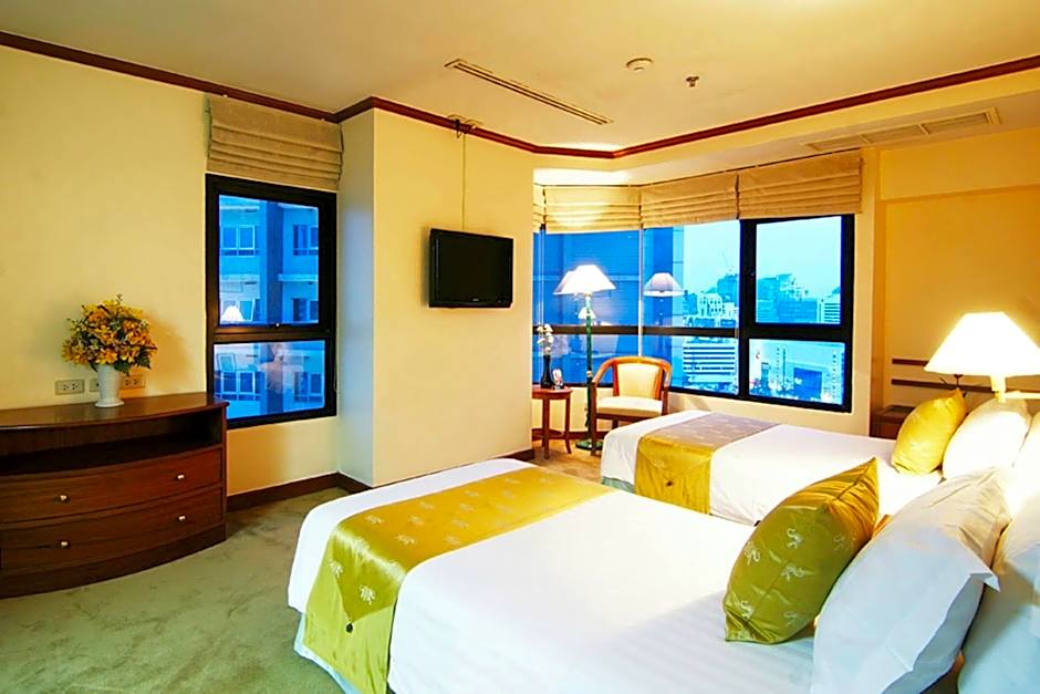 Grand Diamond Suites Hotel (SHA Plus)