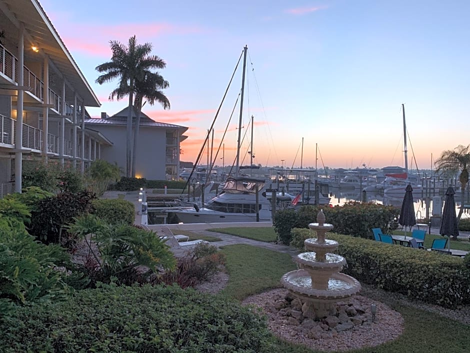 Cove Inn on Naples Bay