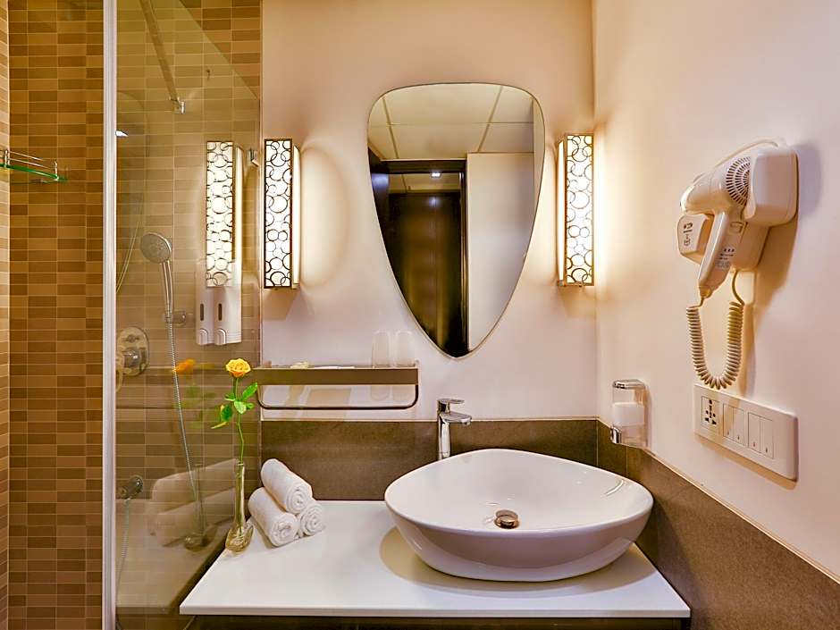 T24 Residency Mumbai International Airport Hotel