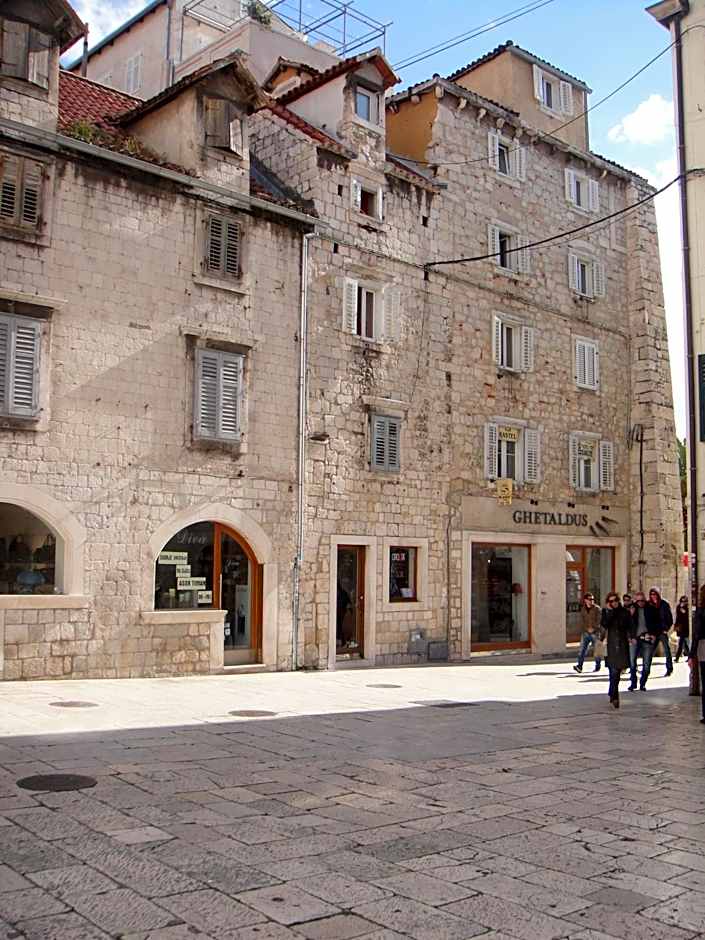 Deluxe Collection Hotel Kastel - Depadanse