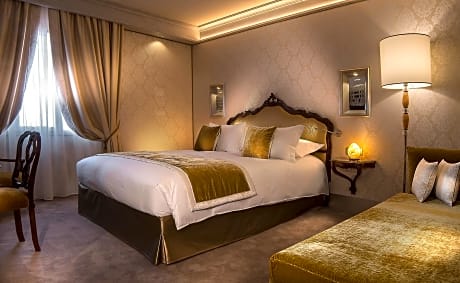 Superior Triple Room (2 adults)