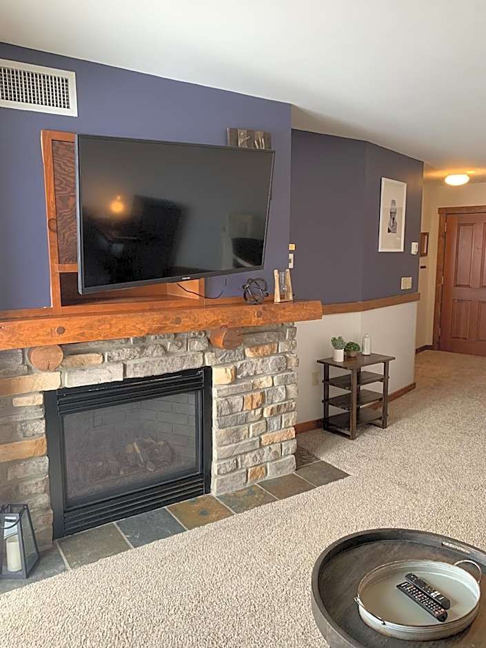 Highland House 207 Slopeside, Village Area, Ski in out