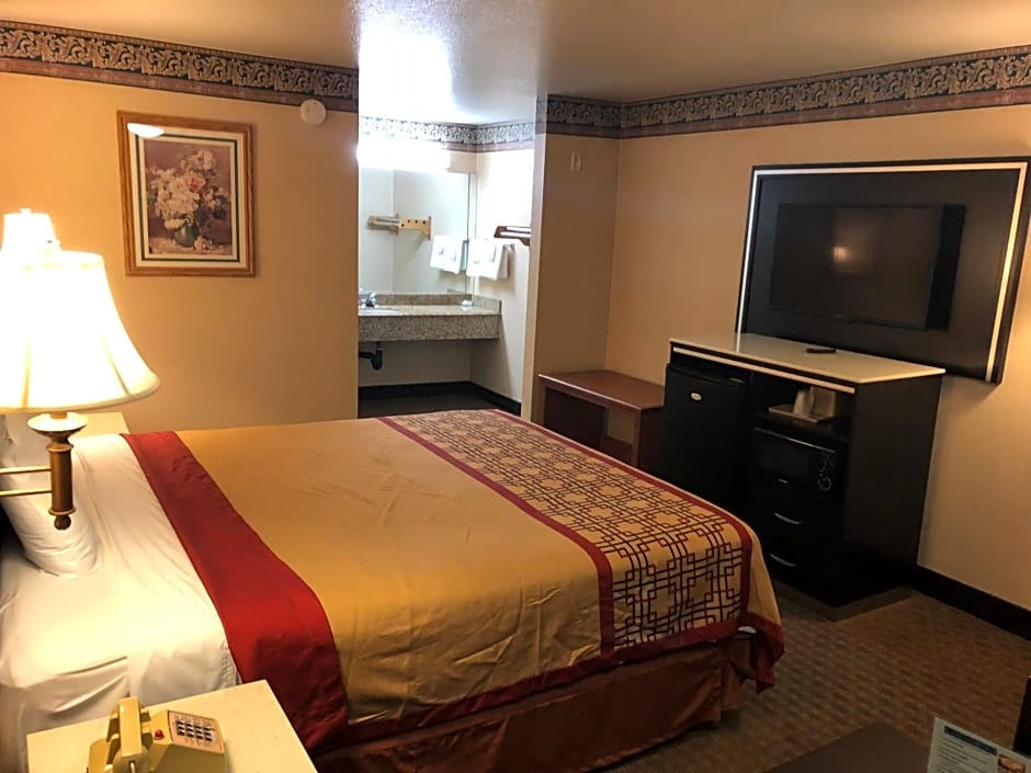 La Mirage Inn LAX Airport