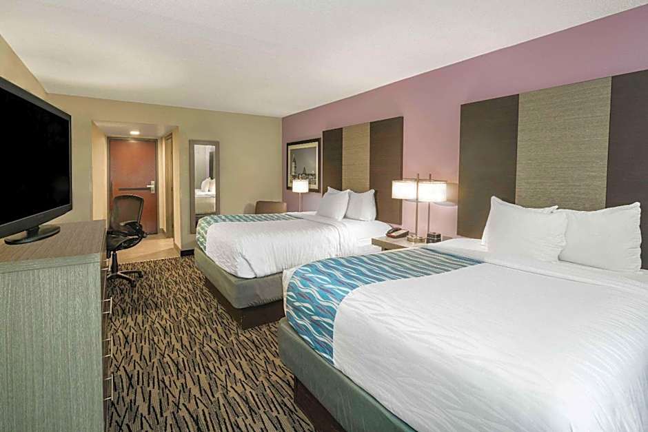 La Quinta Inn & Suites by Wyndham Clarksville