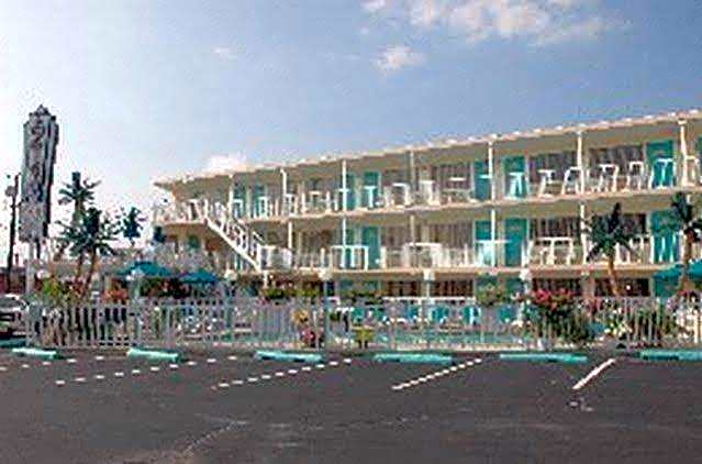 Aztec Motel