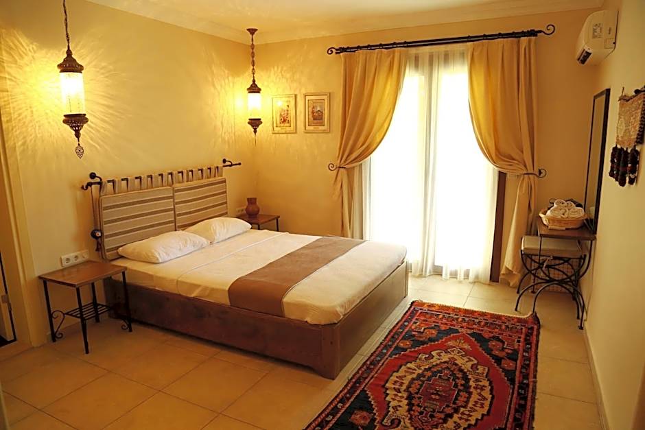 Dardanos Hotel