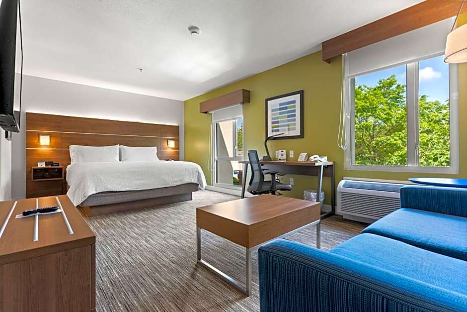 Holiday Inn Express and Suites Surrey By IHG