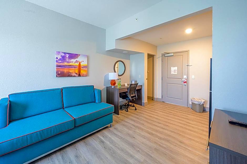 Hawthorn Extended Stay by Wyndham Panama City Beach