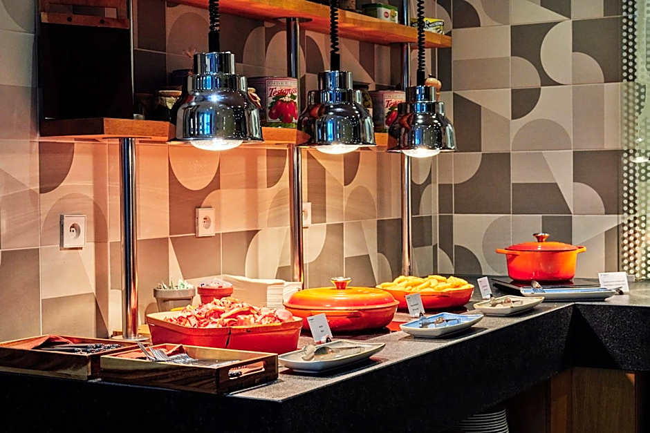 Holiday Inn Warsaw City Centre By IHG