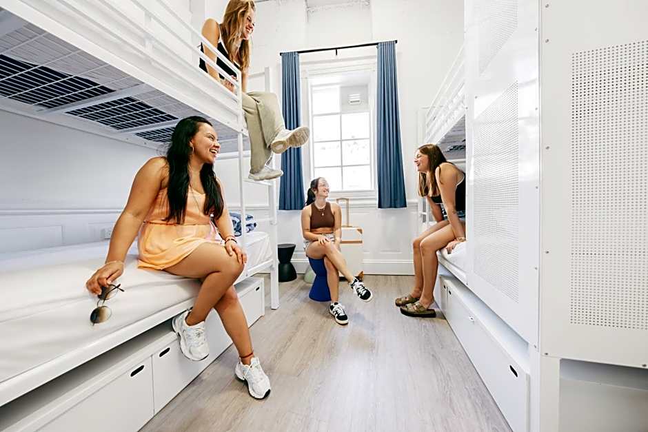 Maze Backpackers - Gold Coast