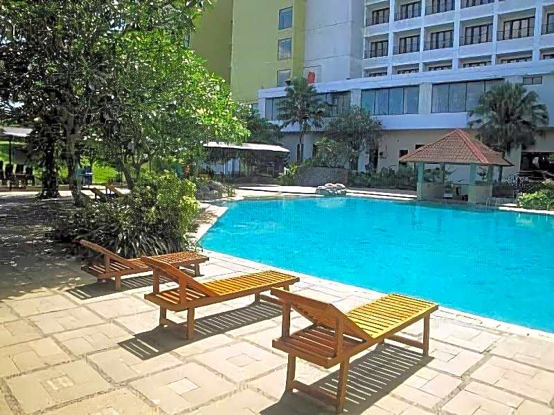 Sutan Raja Hotel & Convention Centre Manado