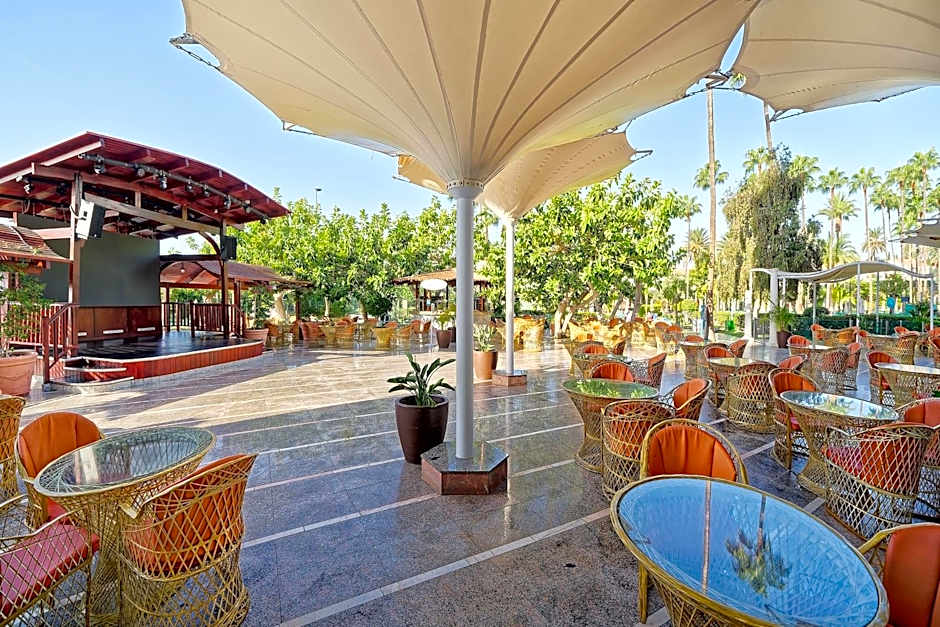 BULL Eugenia Victoria & SPA