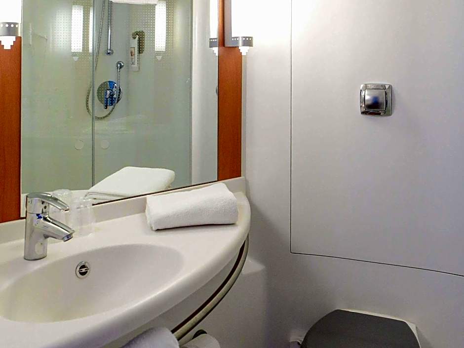 ibis Albert Pays De Le Somme