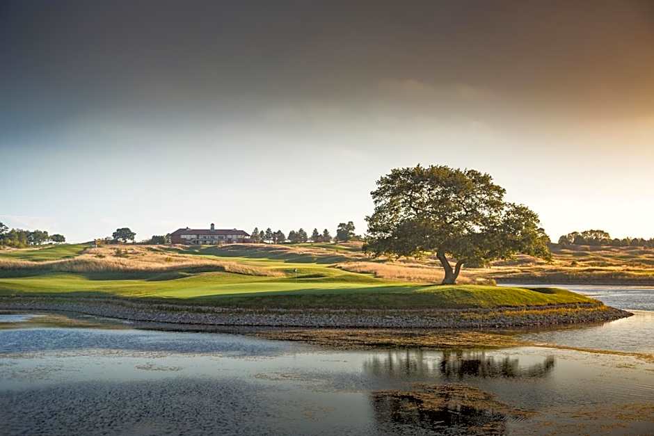 The Oxfordshire Golf & Spa Hotel