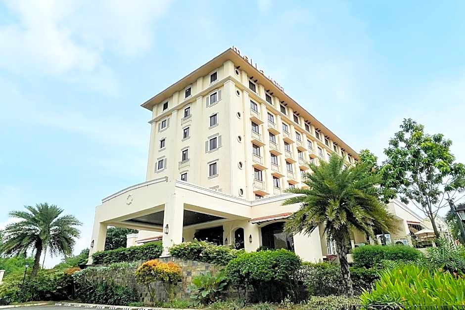 Mella Hotel Manila near NAIA Airport