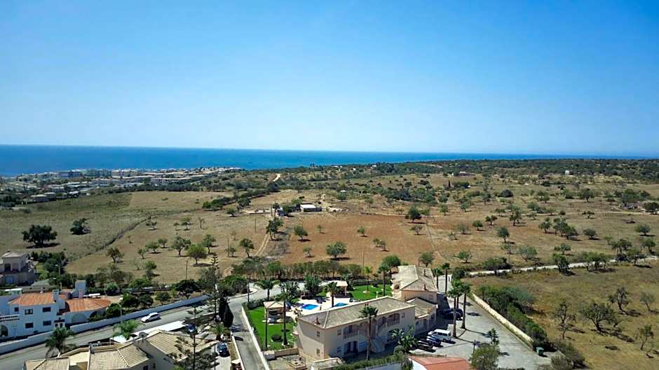 Atalaia Sol Aparthotel - tennis & heated pool in winter