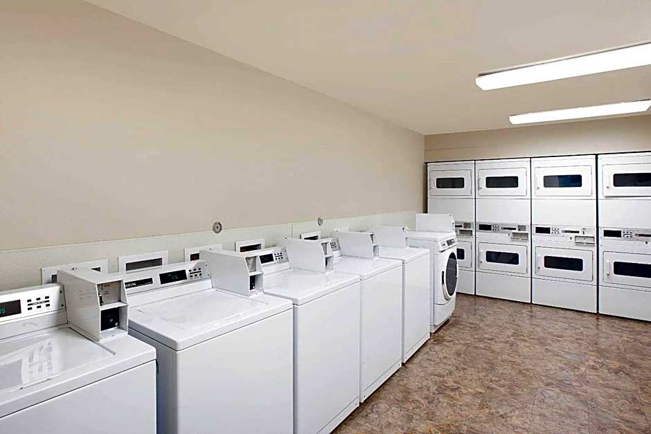 WoodSpring Suites College Station