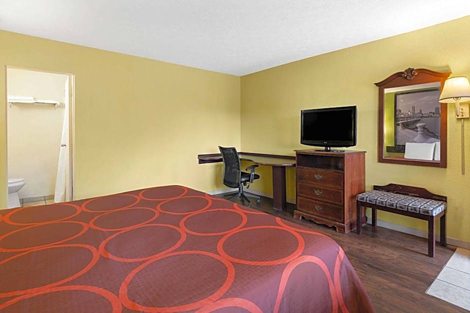 Super 8 by Wyndham Youngstown/Girard